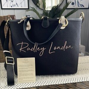 RADLEY LONDON Black Tote with Textured Finish and Gold Hardware